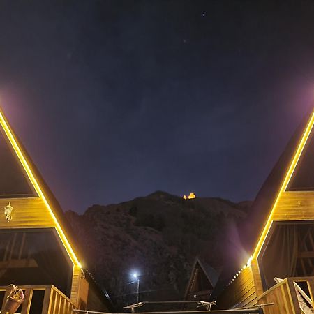 Pine Chalet Kazbegi Exterior foto