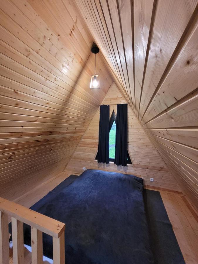 Pine Chalet Kazbegi Exterior foto